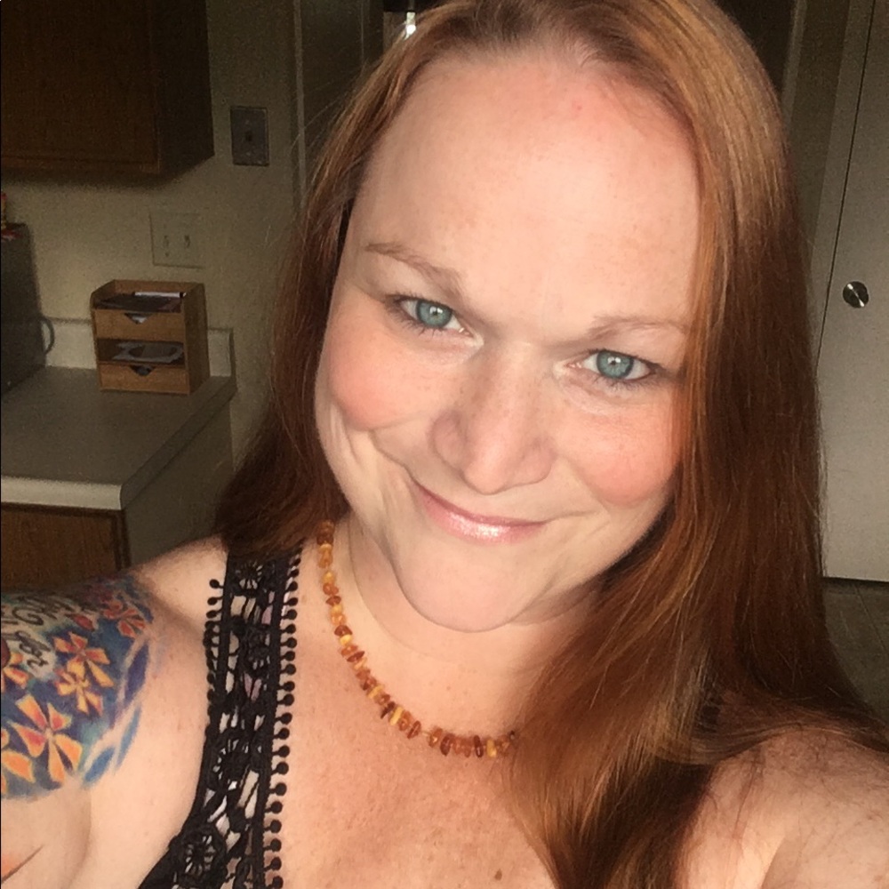 Meet your Posher, Deejay